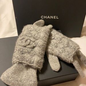 Chanel Gray Gloves